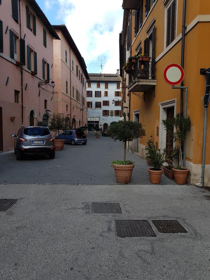 Casa Paola Daire Spoleto Dış mekan fotoğraf